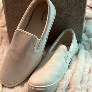 🤍Old Navy Canvas Slip-Ons🤍